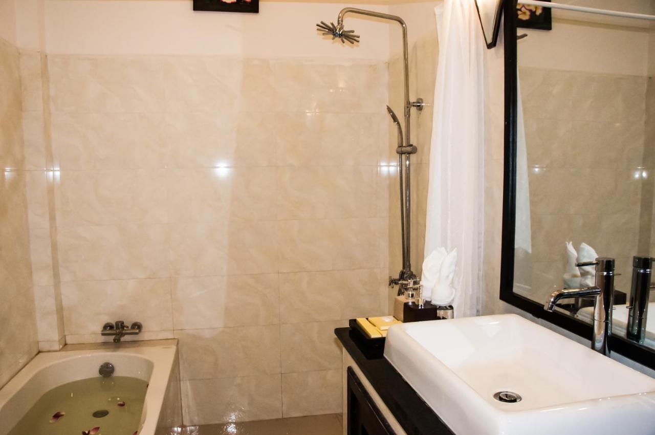 The Fin Inn, 5 Bedrooms Boutique Home with Pool Siem Reap Extérieur photo