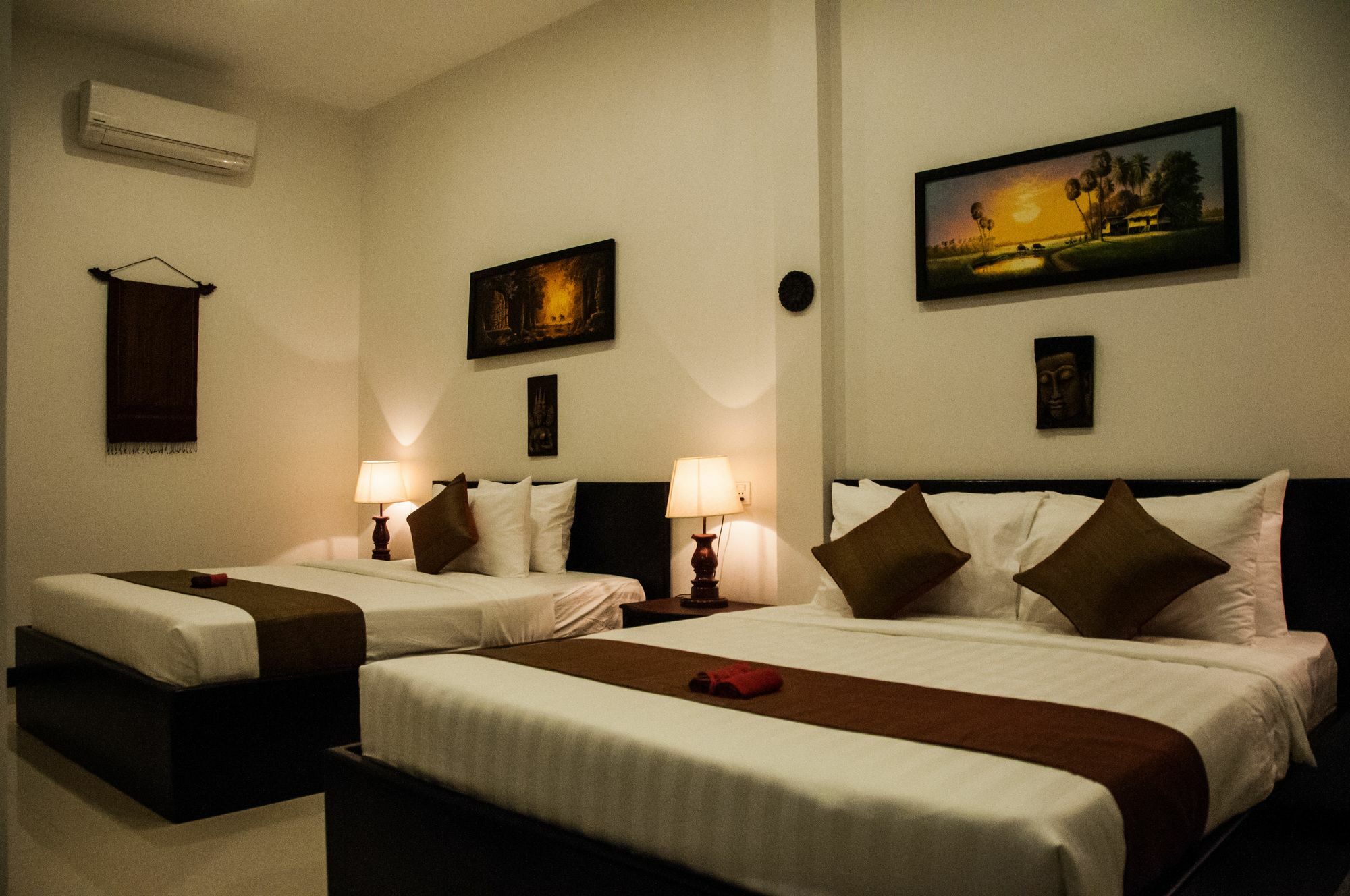 The Fin Inn, 5 Bedrooms Boutique Home with Pool Siem Reap Extérieur photo
